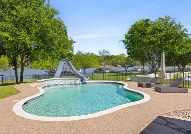 Photo 3 of Sale Pending at 1302 E Baja Ct, Granbury, TX 76048 | MLS# 21251929 | Listing updated on 2026-10-05