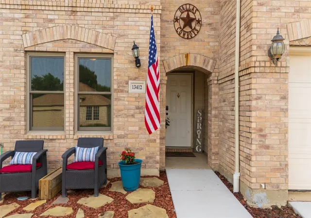 Photo 3 of Sale Pending at 13412 Dove Ranch Rd, Roanoke, TX 76262 | MLS# 21246955 | Listing updated on 2026-07-21