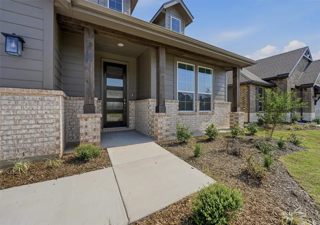 Photo 2 of Single family home for sale at 1225 Colca Dr, Springtown, TX 76082 | MLS# 21252370 | Listing updated on 2026-08-27