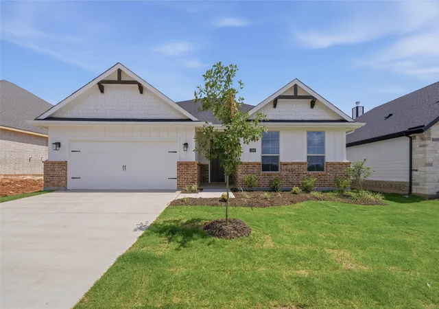 Photo 2 of Single family home for sale at 1209 Colca Dr, Springtown, TX 76082 | MLS# 21252416 | Listing updated on 2026-08-22