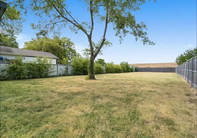 20th image of 3351 Canada Dr, Dallas, TX 75212 | MLS# 21251279