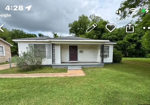 Photo 1 of Single family home for sale at 225 Thompson St, Bossier City, LA 71111 | MLS# 21252503 | Listing updated on 2026-08-04