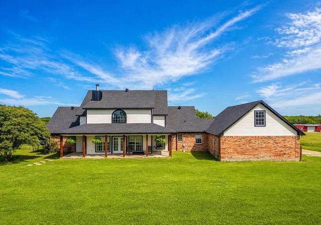 Photo 3 of Sale Pending at 4161 County Road 2727, Caddo Mills, TX 75135 | MLS# 21251558 | Listing updated on 2026-08-21