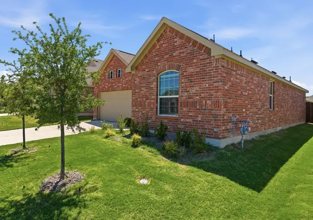 Homes for sale in Justin, TX | 339 Texas Trl, Justin, TX 76247 | MLS# 21234744