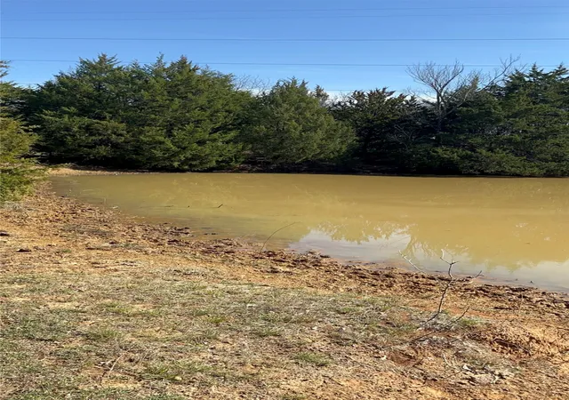 Photo 3 of Manufactured home for sale at 833 County Road 426, Cleburne, TX 76031 | MLS# 21250970 | Listing updated on 2026-08-24