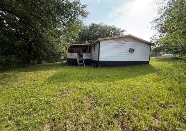 Homes for sale in Clifton, TX | 325 County Road 1768, Clifton, TX 76634 | MLS# 21251481