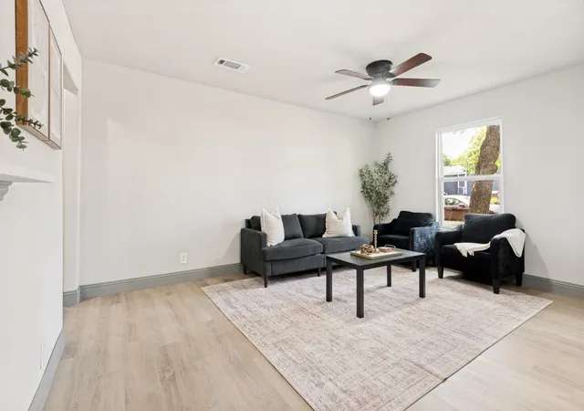 Photo 3 of Sale Pending at 3825 Childress St, Fort Worth, TX 76119 | MLS# 21249392 | Listing updated on 2026-07-20