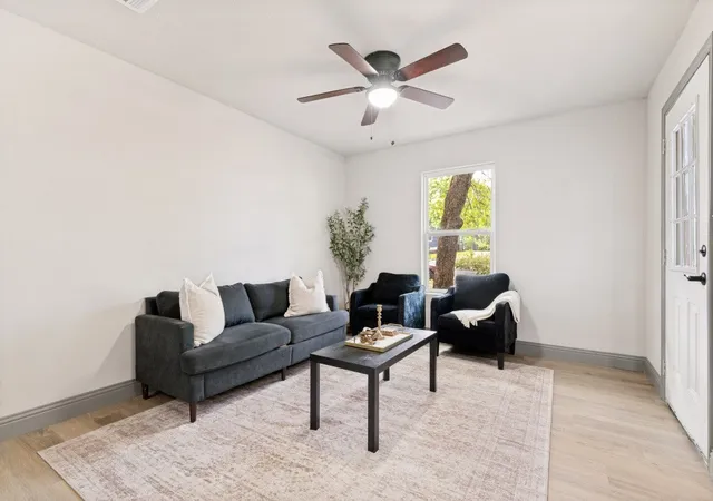 Photo 4 of Sale Pending at 3825 Childress St, Fort Worth, TX 76119 | MLS# 21249392 | Listing updated on 2026-07-20