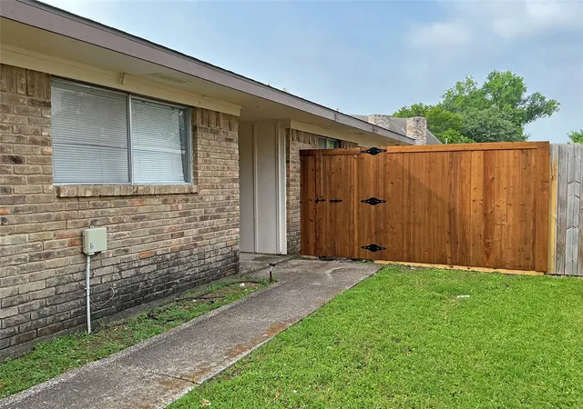 Photo 2 of Multi family home for sale at 308 Towne House Ln, Richardson, TX 75081 | MLS# 21252727 | Listing updated on 2026-07-13
