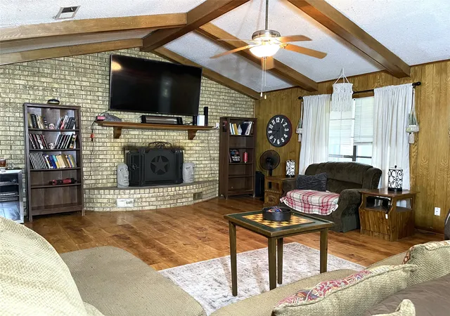 Homes for sale in Teague, TX | 400 S 8th Ave, Teague, TX 75860 | MLS# 21238708