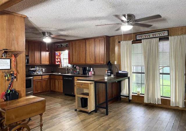 Homes for sale in Teague, TX | 400 S 8Th Ave, Teague, TX 75860 | MLS# 21238708