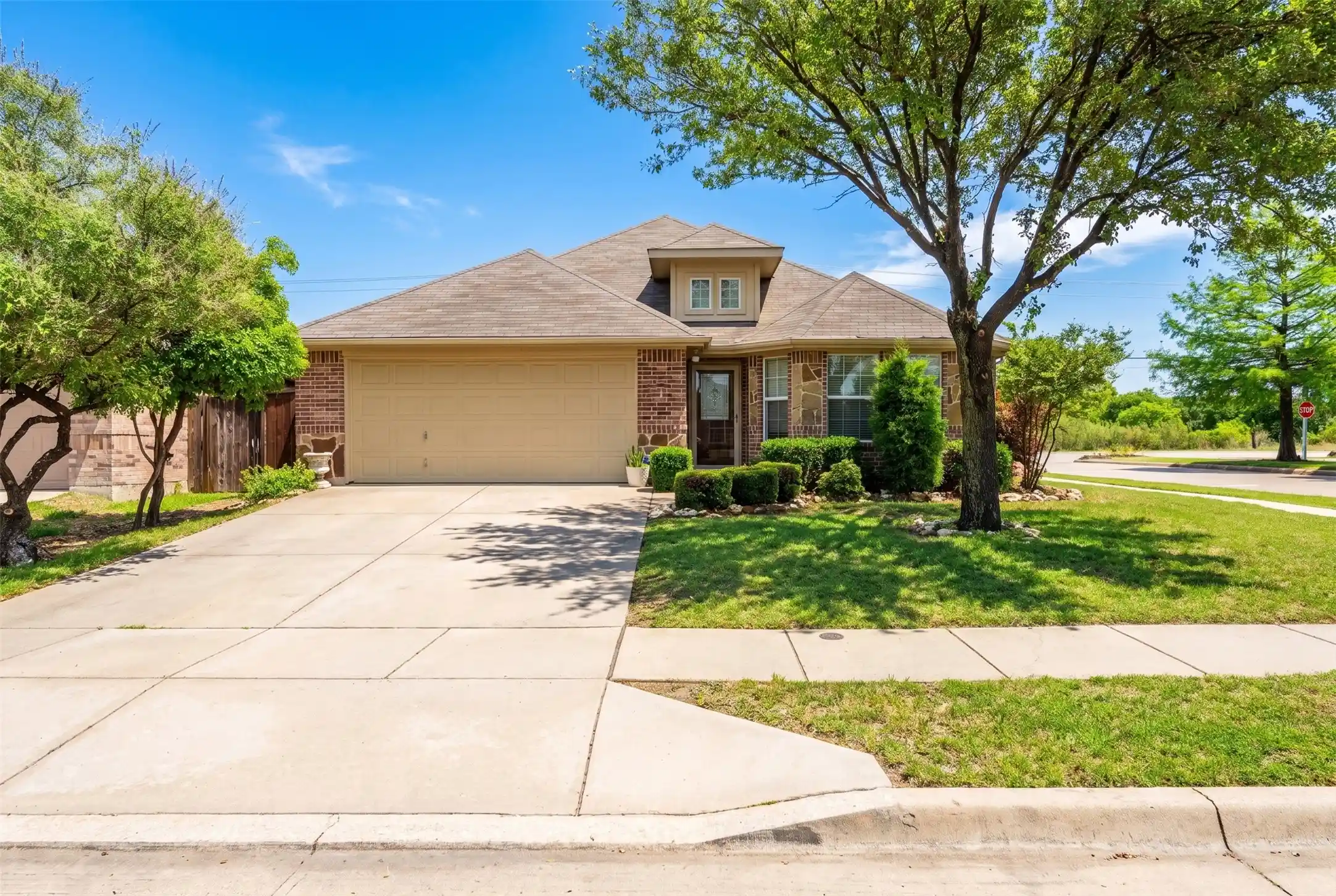 Single family home for sale at 8713 Pitchfork Ranch Rd, Fort Worth, TX 76134 | MLS# 21240350