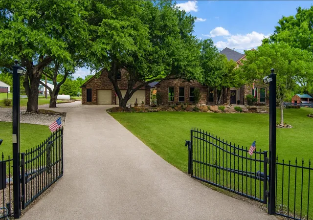 Homes for sale in Lucas, TX | 1820 Winningkoff Rd, Lucas, TX 75002 | MLS# 21251918