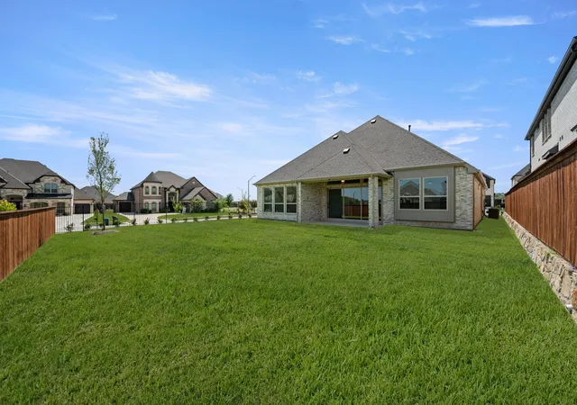 Photo 3 of Single family home for sale at 10000 La Frontera Dr, Fort Worth, TX 76179 | MLS# 21252795 | Listing updated on 2026-08-31