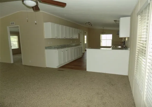 Photo 3 of Manufactured home for sale at 203 S Ridgeview Ct, Azle, TX 76020 | MLS# 21251015 | Listing updated on 2026-08-29