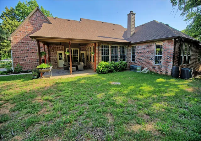Homes for sale in Valley View, TX | 735 Sleepy Hollow Ln, Valley View, TX 76272 | MLS# 21246095