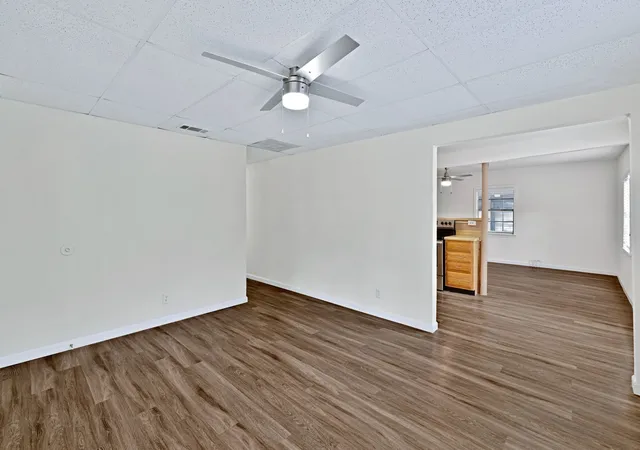 Photo 4 of Single family home for sale at 613 Cheyenne Rd, Dallas, TX 75217 | MLS# 21252856 | Listing updated on 2026-08-31