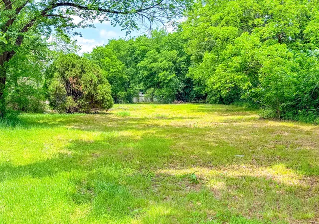 Homes for sale in Corsicana, TX | 1324 W 10th Ave, Corsicana, TX 75110 | MLS# 21252278