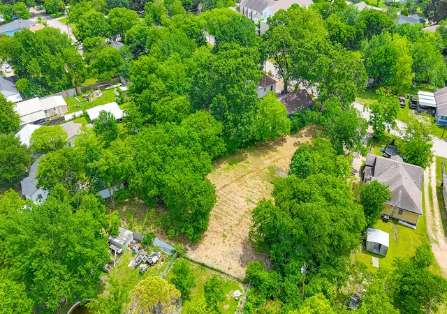Homes for sale in Corsicana, TX | 1324 W 10th Ave, Corsicana, TX 75110 | MLS# 21252278