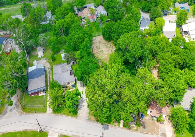 Homes for sale in Corsicana, TX | 1324 W 10Th Ave, Corsicana, TX 75110 | MLS# 21252278