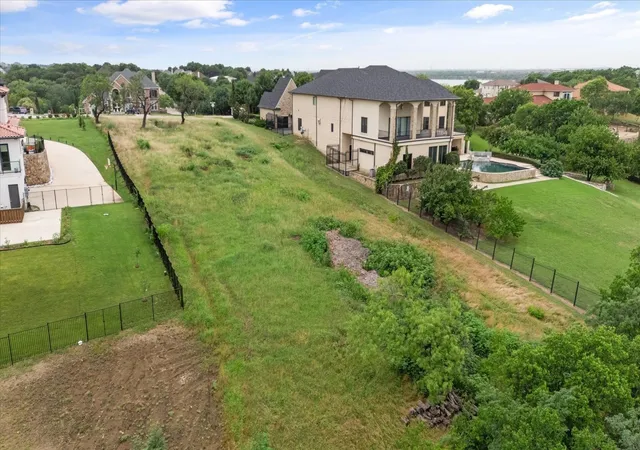 Photo 4 of Land for sale at 1047 Mallard Pointe Dr, Cedar Hill, TX 75104 | MLS# 21250785 | Listing updated on 2026-07-13