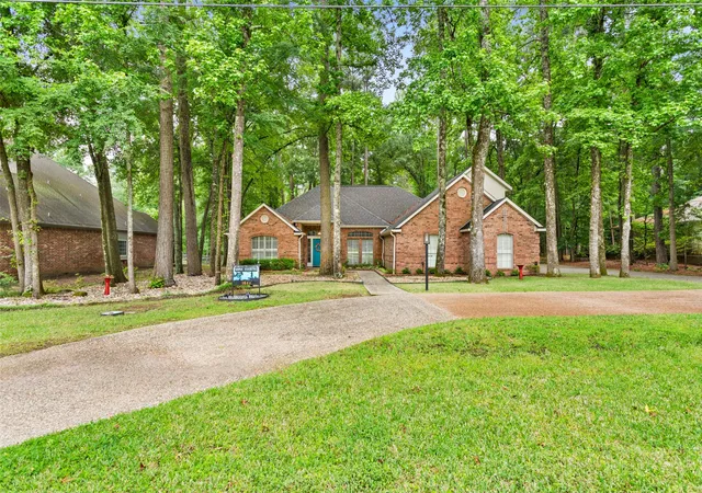 Homes for sale in Hideaway, TX | 1644 Pineview Ln, Hideaway, TX 75771 | MLS# 21252905