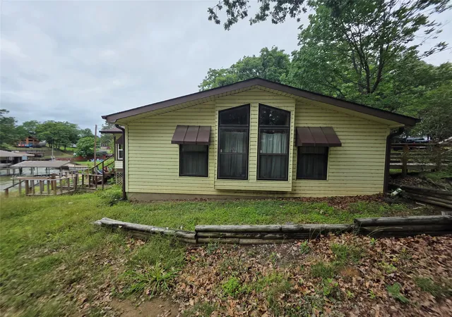 Homes for sale in Tool, TX | 100 Tangle Dr, Tool, TX 75143 | MLS# 21252907
