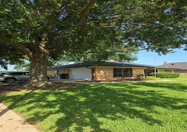 Photo 3 of Single family home for sale at 6254 W Oxbow Loop #1, Bossier City, LA 71112 | MLS# 21252892 | Listing updated on 2026-07-21