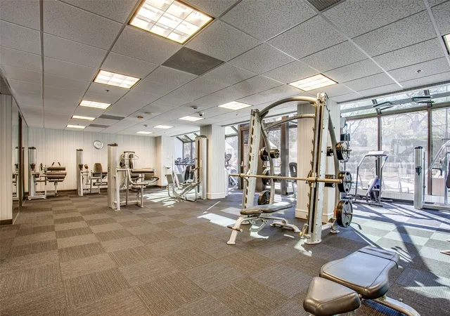 Listing Photo 2 - Condo for sale in building located at 3030 Mckinney Ave, Dallas, TX 75204 - Unit #306