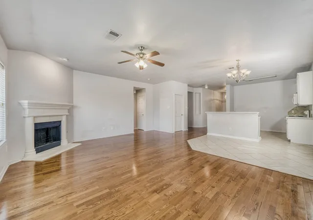 Photo 4 of Single family home for sale at 2617 Hereford Rd, Denton, TX 76210 | MLS# 21190946 | Listing updated on 2026-10-01