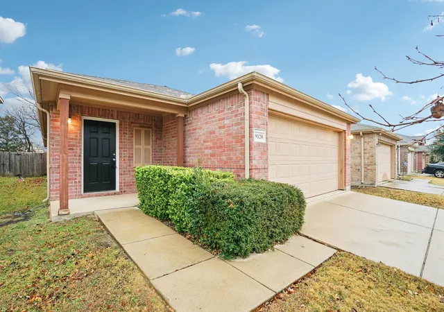 Photo 2 of Single family home for sale at 9120 Sun Haven Wy, Fort Worth, TX 76244 | MLS# 21253188 | Listing updated on 2026-09-18