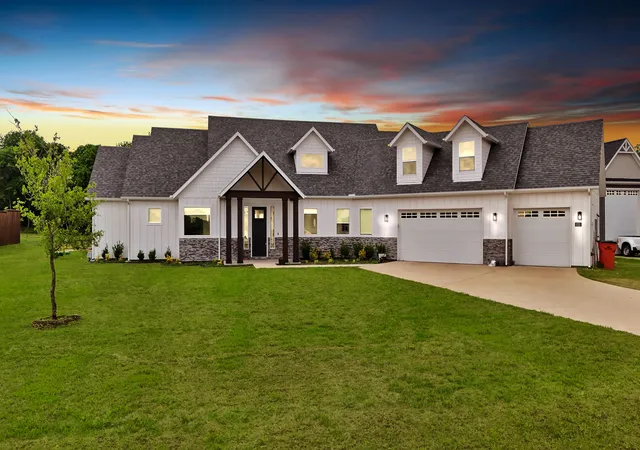 Photo 1 of Single family home for sale at 2223 Providence Wy, Nevada, TX 75173 | MLS# 21240988 | Listing updated on 2026-08-29