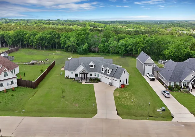 Photo 3 of Single family home for sale at 2223 Providence Wy, Nevada, TX 75173 | MLS# 21240988 | Listing updated on 2026-10-07
