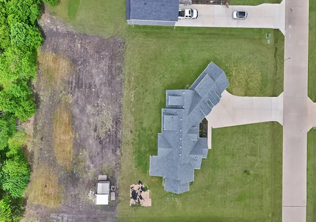 Photo 4 of Single family home for sale at 2223 Providence Wy, Nevada, TX 75173 | MLS# 21240988 | Listing updated on 2026-10-07
