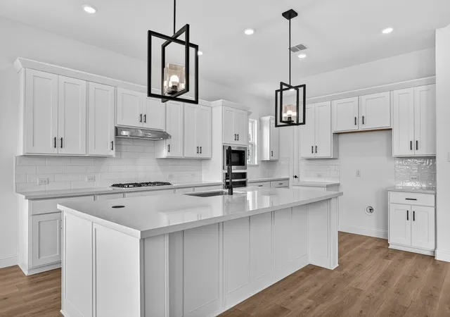 Photo 2 of Sale Pending at 546 Chatham St, Little Elm, TX 75068 | MLS# 21251776 | Listing updated on 2026-08-22