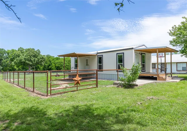 Photo 1 of Manufactured home for sale at 601 E Reynosa, De Leon, TX 76444 | MLS# 21252942 | Listing updated on 2026-08-25