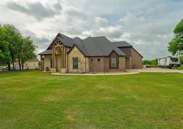 Homes for sale in Nevada, TX | 20392 County Road 637, Nevada, TX 75173 | MLS# 21240448