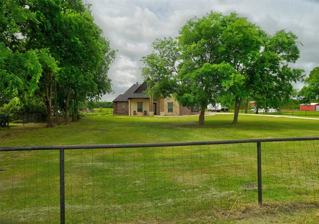 Homes for sale in Nevada, TX | 20392 County Road 637, Nevada, TX 75173 | MLS# 21240448