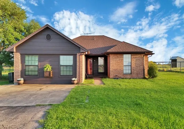 Photo 2 of Single family home for sale at 6132 Fm 2415, Alvarado, TX 76009 | MLS# 21252205 | Listing updated on 2026-07-23