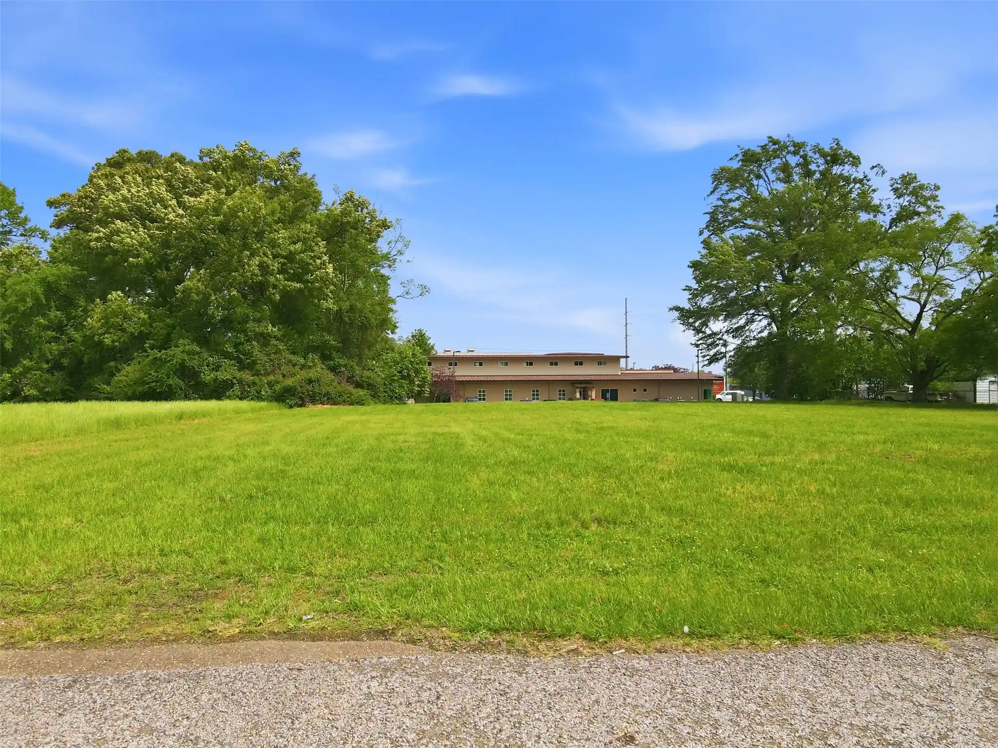 Photo 1 of Land for sale at 304 306 W 18th, Mount Pleasant, TX 75455 | MLS# 21253495 | Listing updated on 2026-10-14