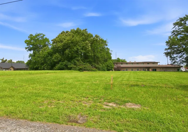 Photo 2 of Sale Pending at 304 306 W 18th, Mount Pleasant, TX 75455 | MLS# 21253495 | Listing updated on 2026-10-05