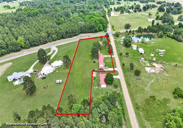 Photo 4 of House for sale at 138 Vz County Road 4714, Ben Wheeler, TX 75754 | MLS# 21253234 | Listing updated on 2026-07-22