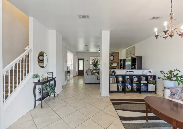 2nd image of 2312 Green Mere Dr, Arlington, TX 76001 | MLS# 21239724