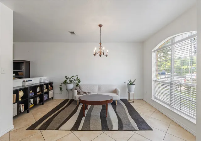 3rd image of 2312 Green Mere Dr, Arlington, TX 76001 | MLS# 21239724