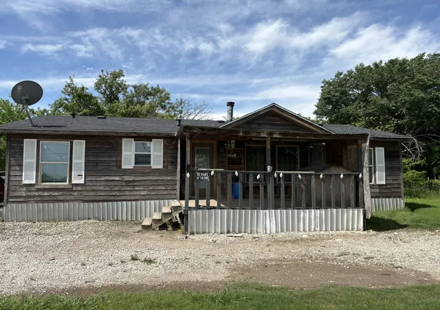 Photo 20 of Manufactured home for sale at 720 Bluebonnet Ln, Palmer, TX 75152 | MLS# 21253513 | Listing updated on 2026-08-19