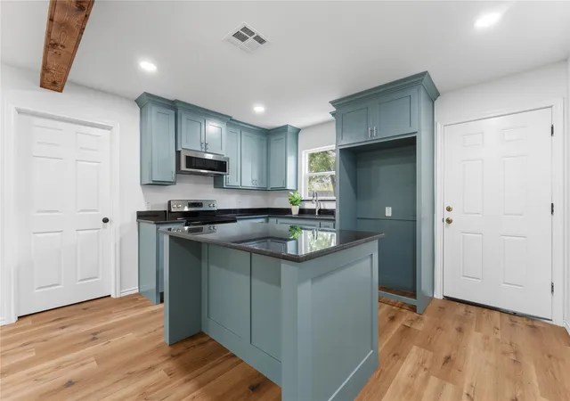 Photo 3 of Single family home for sale at 2732 Mckenzie Ave, Waco, TX 76708 | MLS# 21253422 | Listing updated on 2026-09-22