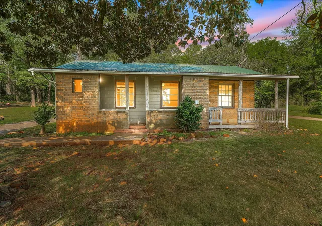 Homes for sale in Daingerfield, TX | 505 N Willis St, Daingerfield, TX 75638 | MLS# 21245785