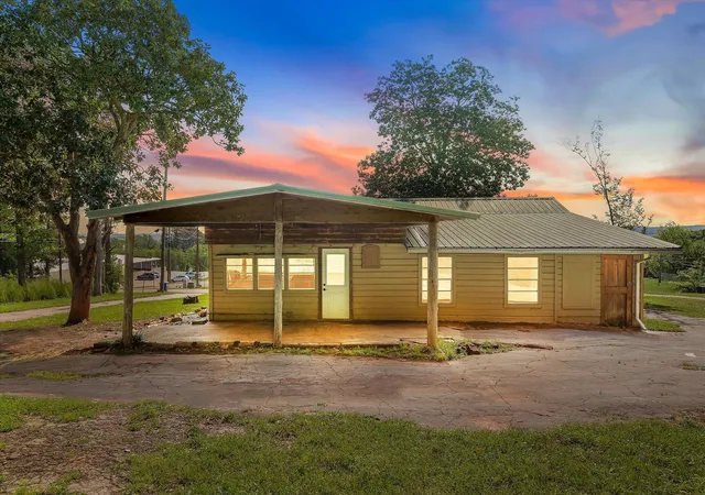 Homes for sale in Daingerfield, TX | 505 N Willis St, Daingerfield, TX 75638 | MLS# 21245785