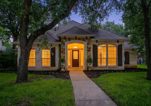 Homes for sale in Keller, TX | 1509 Cat Mountain Trl, Keller, TX 76248 | MLS# 21253533