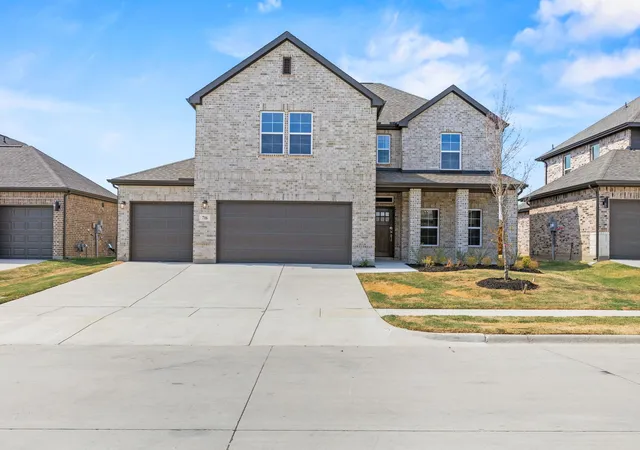 Photo 1 of Single family home for sale at 716 Vineyard Wy, Forney, TX 75126 | MLS# 21253646 | Listing updated on 2026-10-06